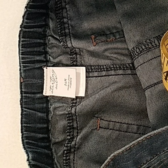 Starting Out Distressed Jeans - Picture 3 of 4